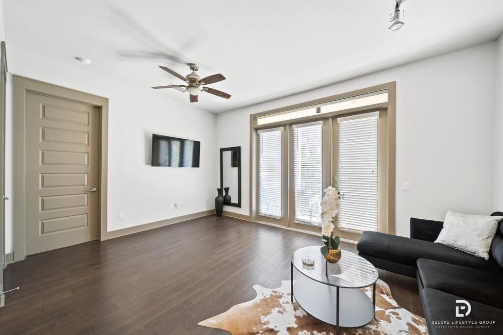 Downtown Houston Deluxe King Suite With Spa Amenities, Pool And Free Parking Экстерьер фото